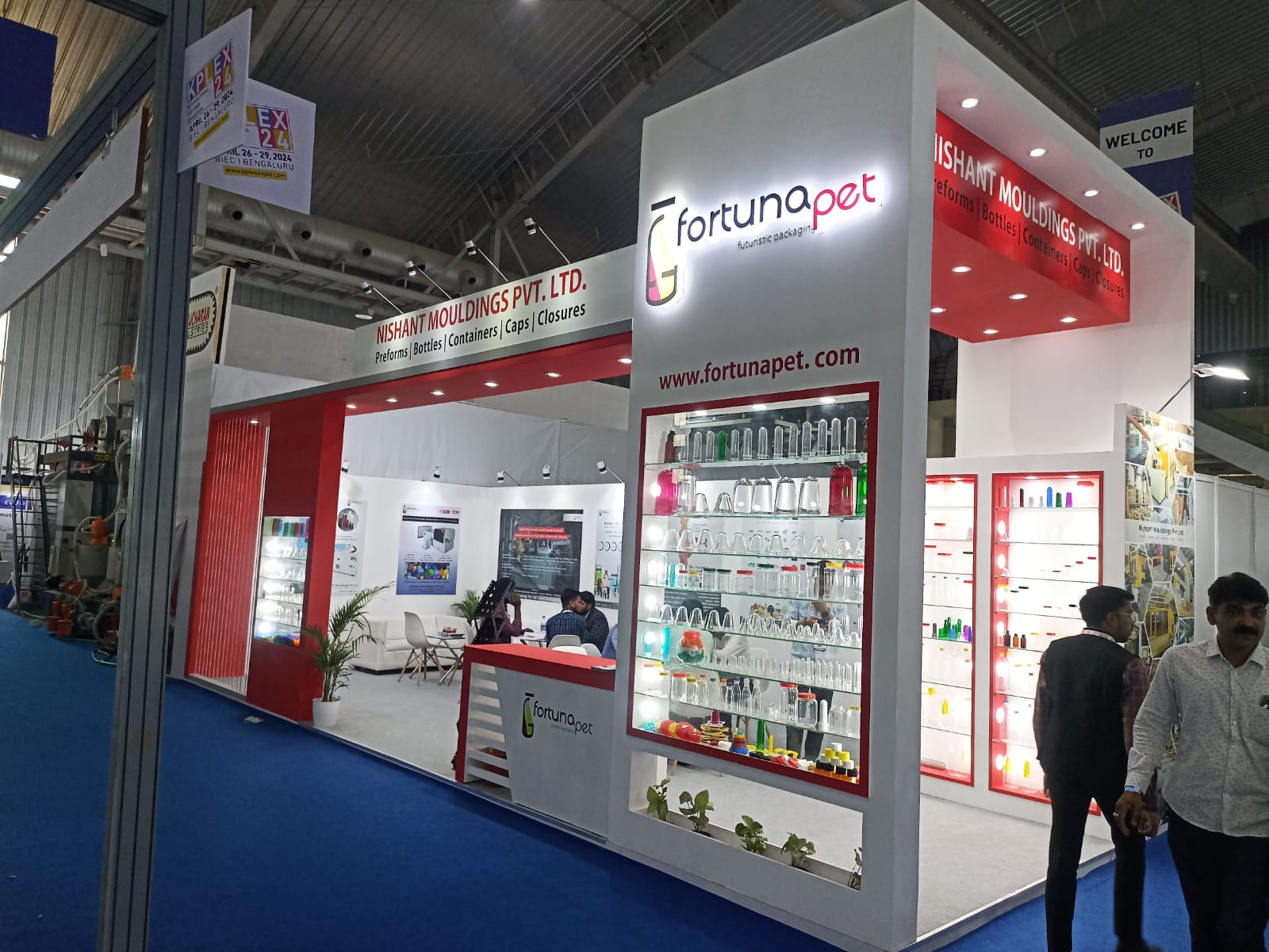 Containers Display